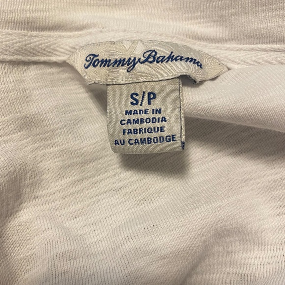 Tommy Bahama women's white long sleeve shirt - Picture 3 of 3